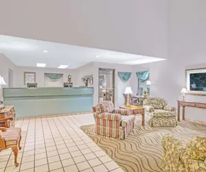 Photo 3 - Days Inn by Wyndham Wytheville