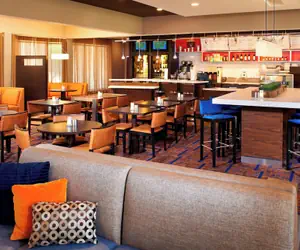 Photo 5 - Courtyard by Marriott Rockford