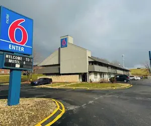 Photo 2 - Motel 6 Cedar Rapids, IA