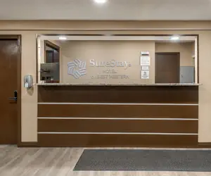 Photo 3 - SureStay Hotel by Best Western Summersville