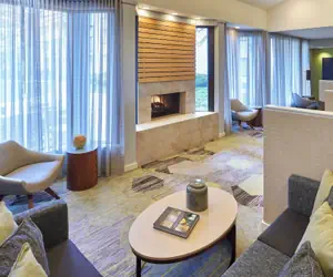 Photo 3 - Courtyard by Marriott Chicago Wood Dale