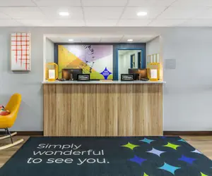 Photo 2 - Spark by Hilton Roanoke Airport