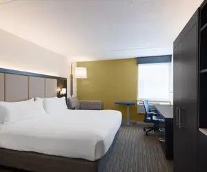 Photo 3 - Holiday Inn Express Ramsey-Mahwah by IHG