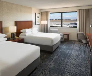 Photo 2 - Sheraton Hartford Hotel at Bradley Airport