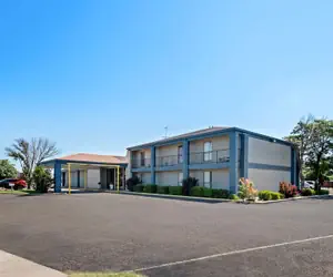 Photo 2 - Quality Inn Plainview