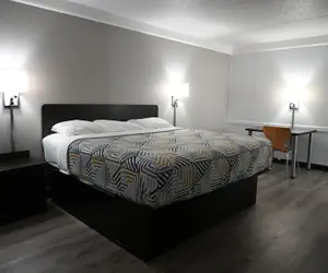 Photo 2 - Motel 6 Hazelwood, MO