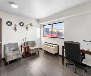 Photo 3 - Americas Best Value Inn Kansas City E Independence