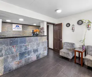 Photo 4 - Americas Best Value Inn Kansas City E Independence