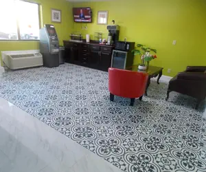 Photo 4 - Augusta Best Inn