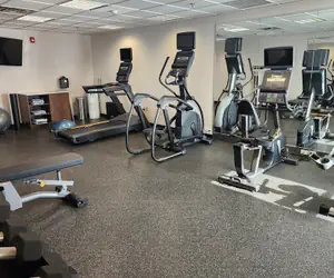 Photo 2 - Holiday Inn Express Philadelphia NE - Bensalem by IHG