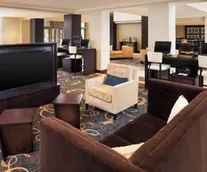 Photo 2 - Sheraton Hartford South Hotel