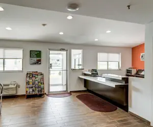 Photo 2 - Motel 6 Berea, KY