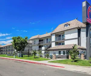 Photo 2 - Motel 6 Escondido, CA