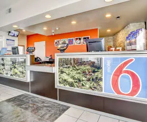 Photo 3 - Motel 6 Coos Bay, OR