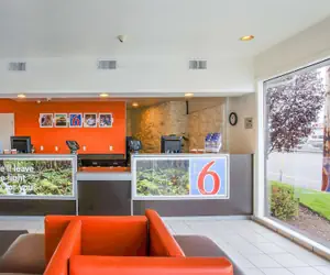 Photo 4 - Motel 6 Coos Bay, OR