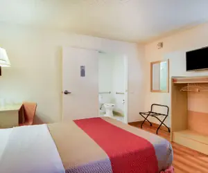 Photo 5 - Motel 6 Tacoma, WA - Fife