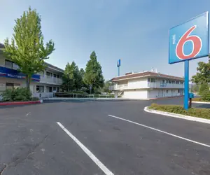 Photo 2 - Motel 6 Weed - Mount Shasta
