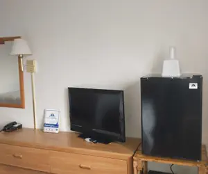 Photo 3 - Suburban Studios Fishers Indianapolis