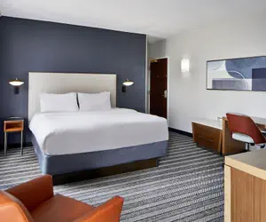 Photo 3 - Courtyard By Marriott Nashville Downtown