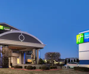 Photo 2 - Holiday Inn Express Branford-New Haven by IHG