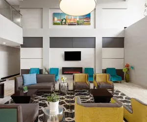 Photo 5 - La Quinta Inn & Suites by Wyndham Columbus - Edinburgh