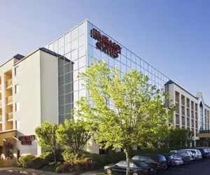 Photo 2 - Embassy Suites by Hilton Seattle Bellevue