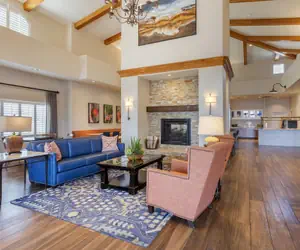 Photo 3 - Best Western Plus A Wayfarer's Inn And Suites