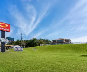 Photo 2 - Econo Lodge Crestview South