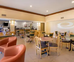 Photo 4 - Econo Lodge Hendersonville