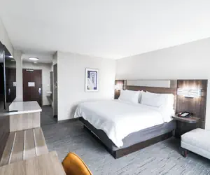 Photo 5 - Holiday Inn Express Washington DC SW - Springfield by IHG