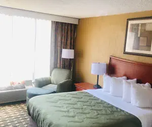 Photo 2 - Quail Inn & Suites