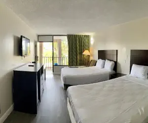 Photo 2 - Rodeway Inn Davenport-Champions Gate