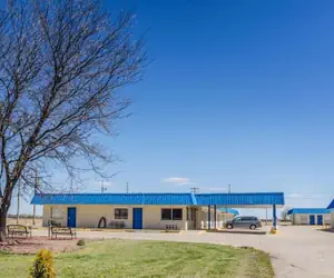 Photo 2 - Regency Inn