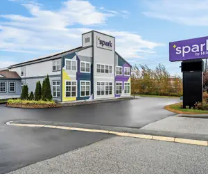 Photo 2 - Spark by Hilton Portland Airport Maine Mall