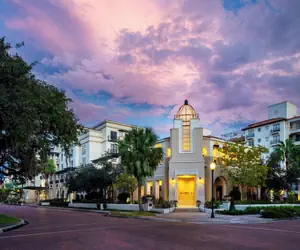 Photo 2 - The Alfond Inn