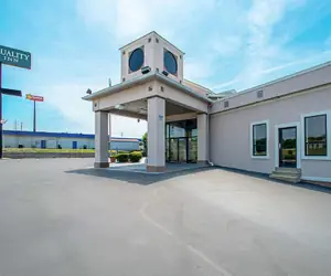 Photo 2 - Quality Inn Near Six Flags St. Louis