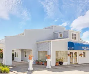 Photo 2 - Travelodge by Wyndham Mill Valley/Sausalito
