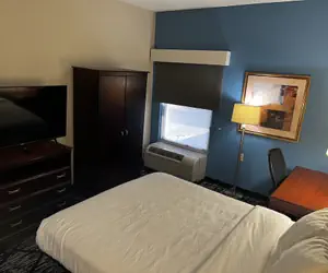 Photo 4 - Baymont by Wyndham Monroe Ohio