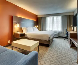Photo 2 - Holiday Inn Express Poughkeepsie by IHG