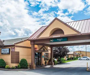 Photo 2 - Quality Inn Buffalo Airport
