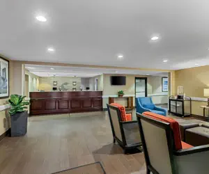 Photo 4 - Comfort Inn & Suites Somerset - New Brunswick