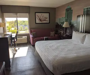 Photo 5 - Clarion Pointe Greensboro Airport