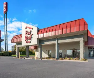 Photo 2 - Red Roof Inn Winchester, VA