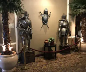 Photo 2 - Anaheim Majestic Garden Hotel