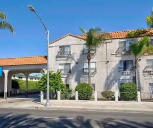 Photo 2 - Motel 6 Inglewood, CA