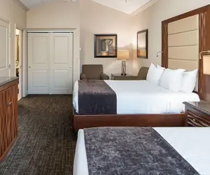 Photo 2 - Eden Resort and Suites, BW Premier Collection