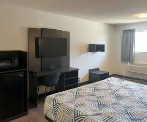 Photo 2 - Motel 6 Hurricane, WV