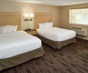 Photo 5 - LivINN Hotel Minneapolis North / Fridley