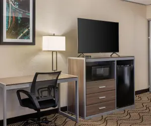 Photo 4 - Best Western Heritage Inn