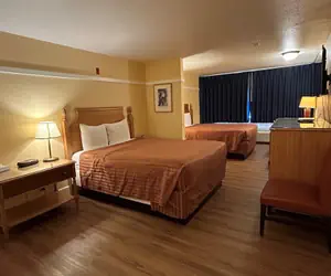 Photo 2 - Marina Inn